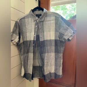 Men’s Large Banana Republic button down.